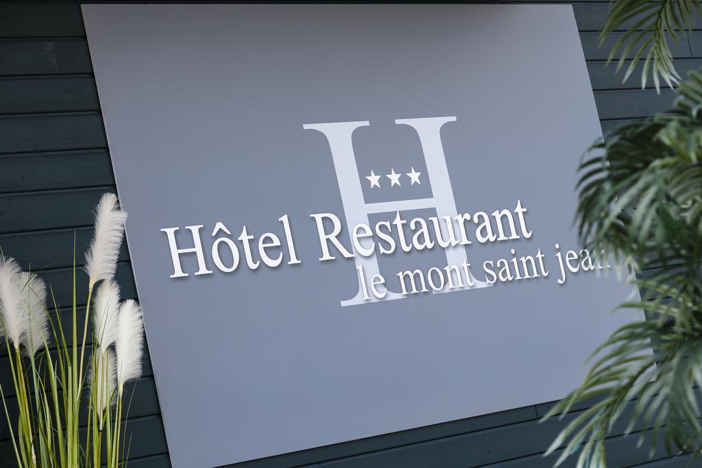 Hotel Le Mont Saint-Jean Les Rousses Buitenkant foto